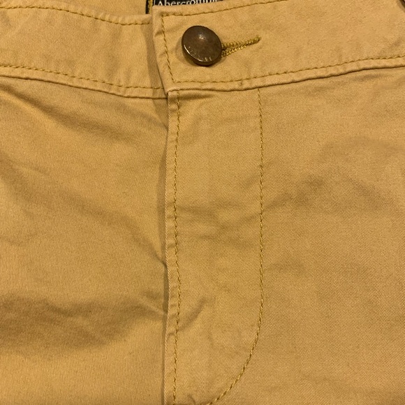Abercrombie & Fitch Khaki Shorts Size 28 - Picture 5 of 5